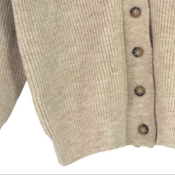 NWOT - ASTR The Label - Cold Shoulder Cardigan Sweater - XS - Picture 4 of 9